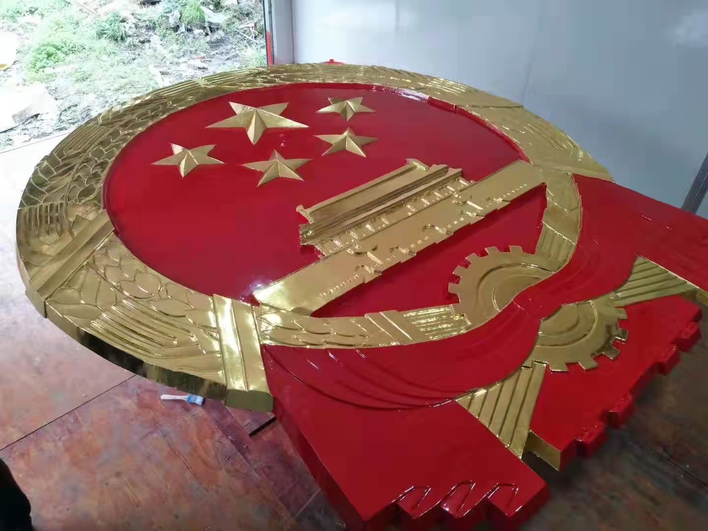 上海1.5米烤漆国徽